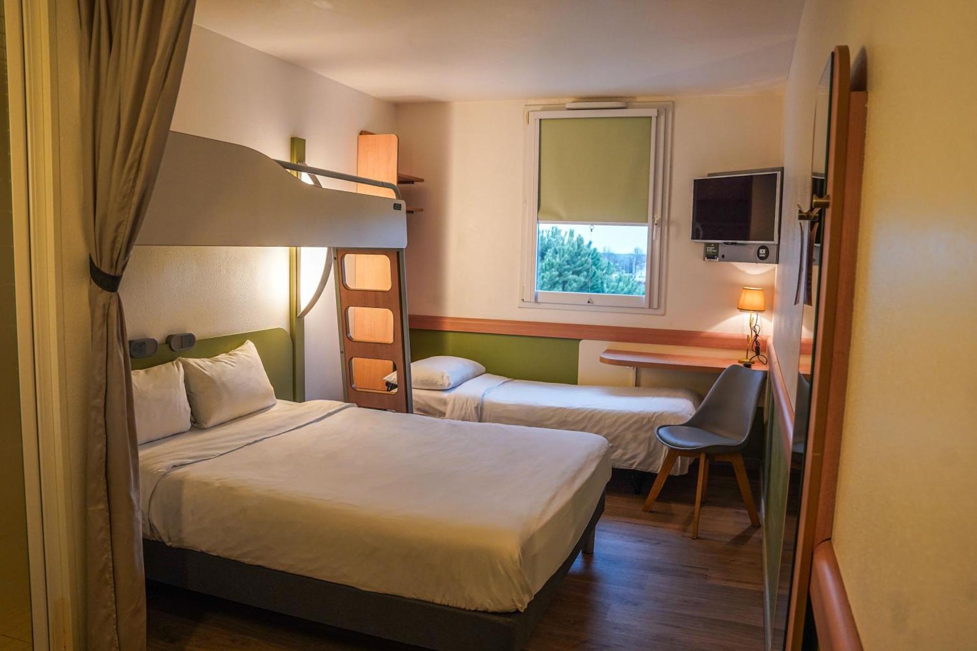 Ibis Budget Bayeux Nonant Экстерьер фото