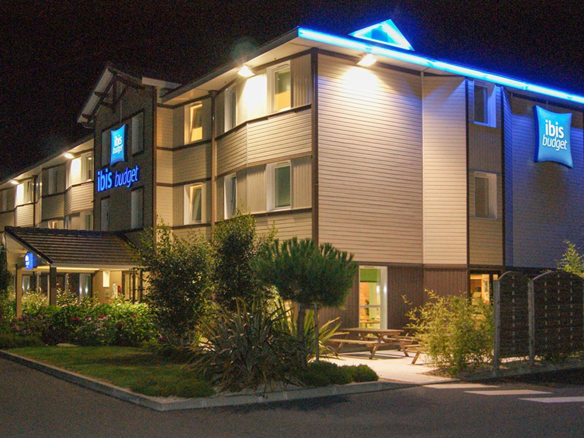 Ibis Budget Bayeux Nonant Экстерьер фото