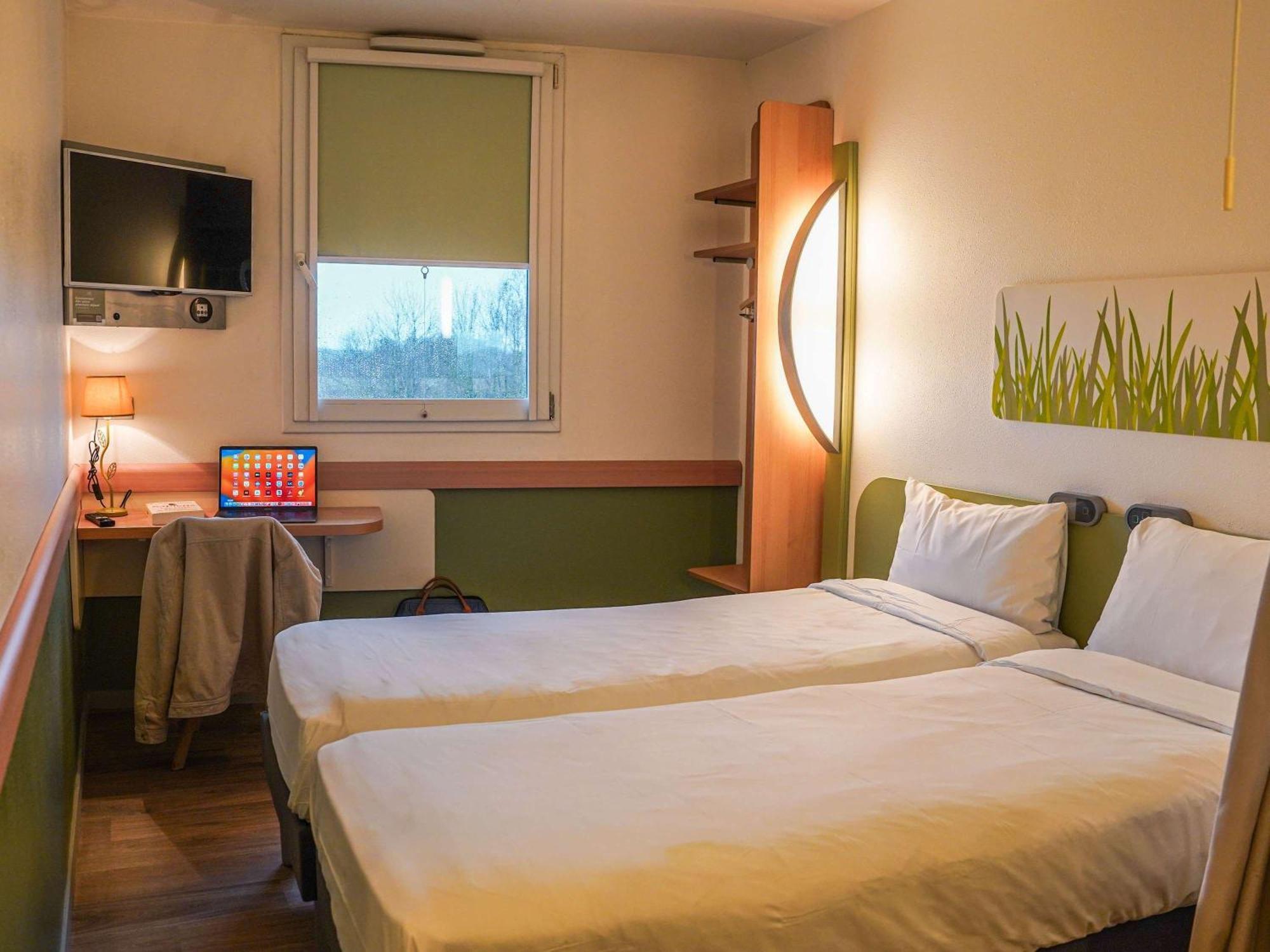 Ibis Budget Bayeux Nonant Экстерьер фото