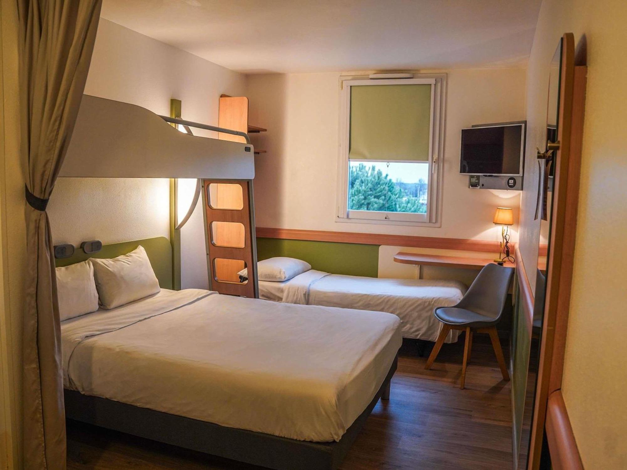 Ibis Budget Bayeux Nonant Экстерьер фото